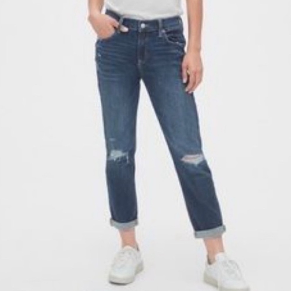 Gap Distressed Mid Rise Girlfriend Jeans 26